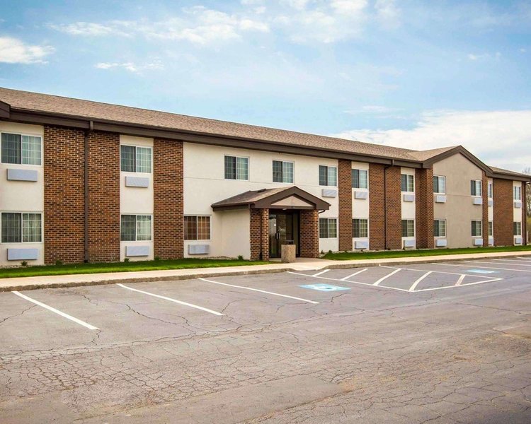 Quality Inn Chesterton Near Indiana Dunes National Park I-94