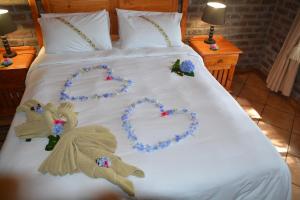 thaba tsweni lodge and safaris