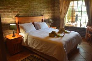 thaba tsweni lodge and safaris
