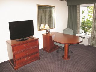 La Quinta Inn By Wyndham Clearwater Central,Clearwater Beach>>Clearwater,3 star