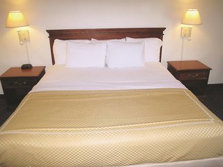 La Quinta Inn By Wyndham Clearwater Central,Clearwater Beach>>Clearwater,3 star