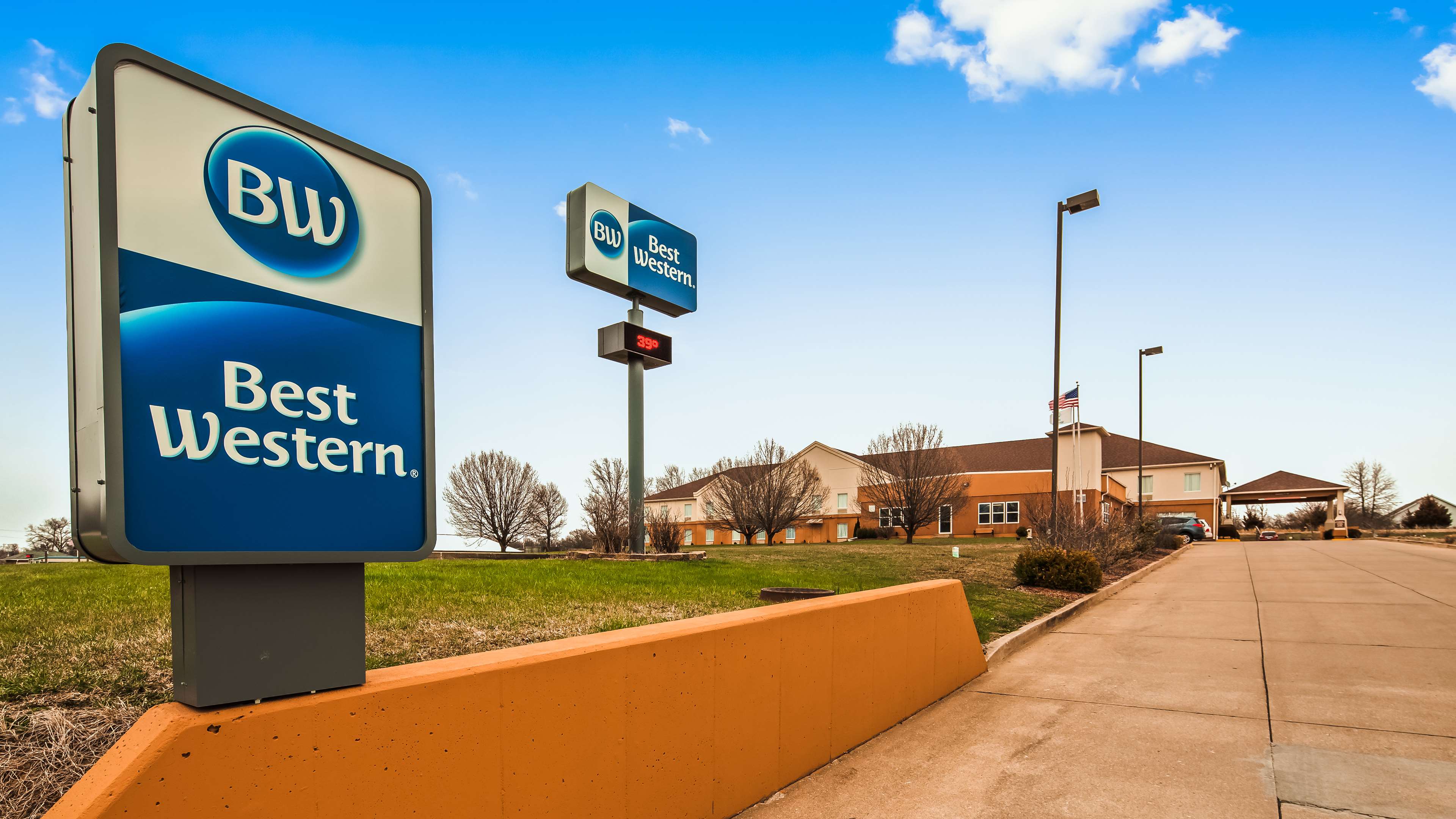 best western teal lake inn