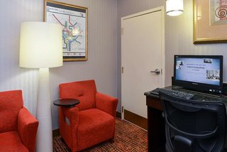 Hampton Inn College Park,Hillandale>>College Park,3 star