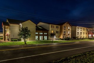 Red Roof Inn & Suites Pensacola - Nas Corry,Pensacola>>Escambia County,3 star