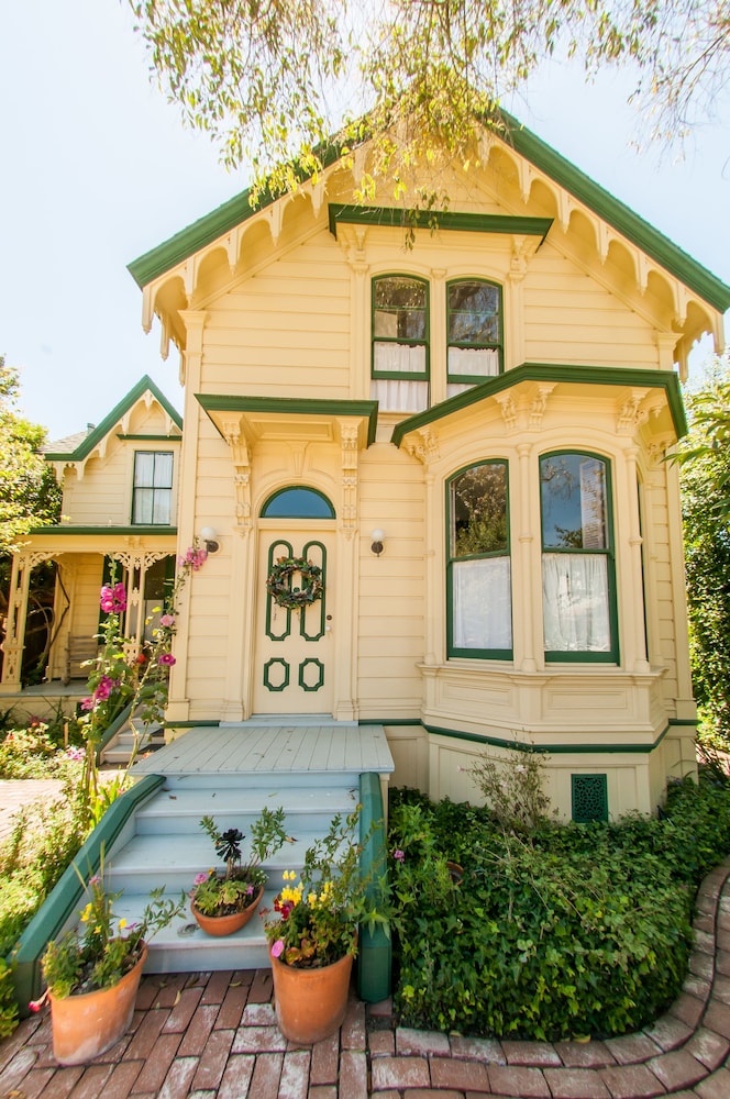 squibb houses