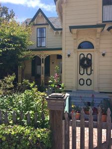 squibb houses