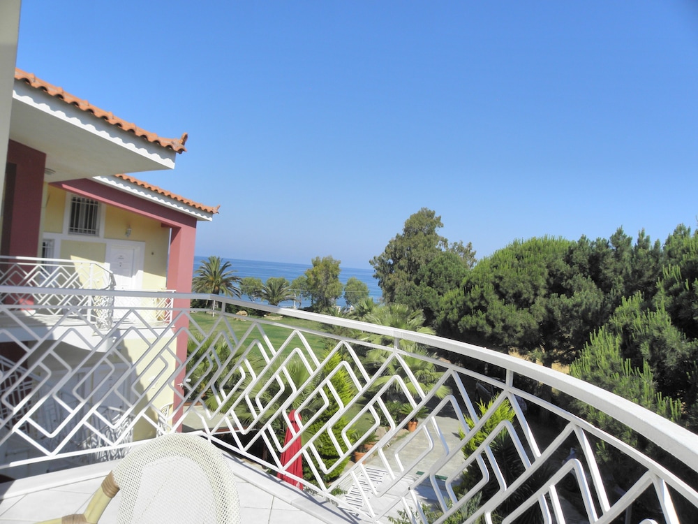 irida resort