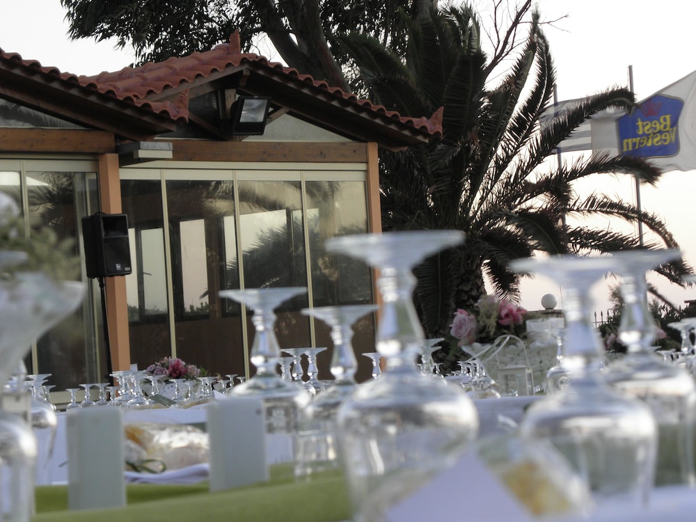 irida resort