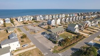 Nags Head Beach Inn By Kees Vacations,Kill Devil Hills>>Dare County,2 star