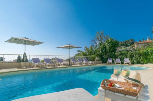 Hôtel La Fiancée Du Pirate,French Riviera>>Alpes-Maritimes,3 star