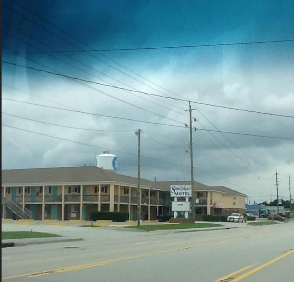 sandpiper motel
