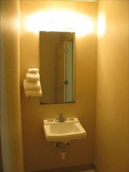 sandpiper motel
