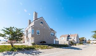 mandalay shores resort