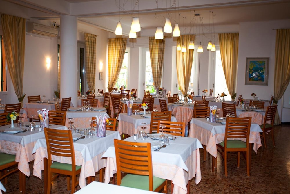 hotel delle rose