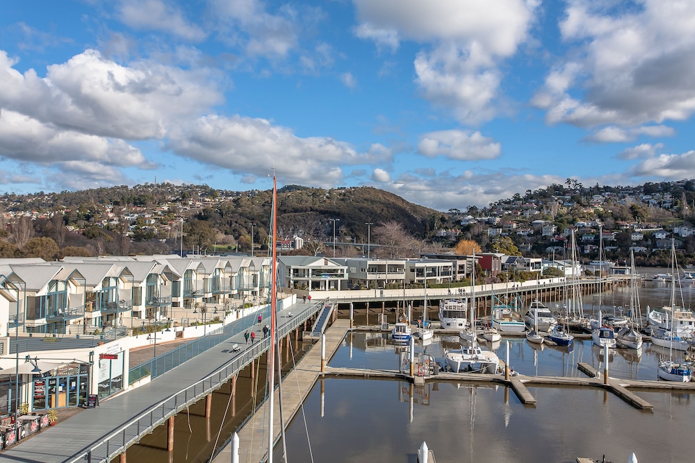 peppers seaport launceston
