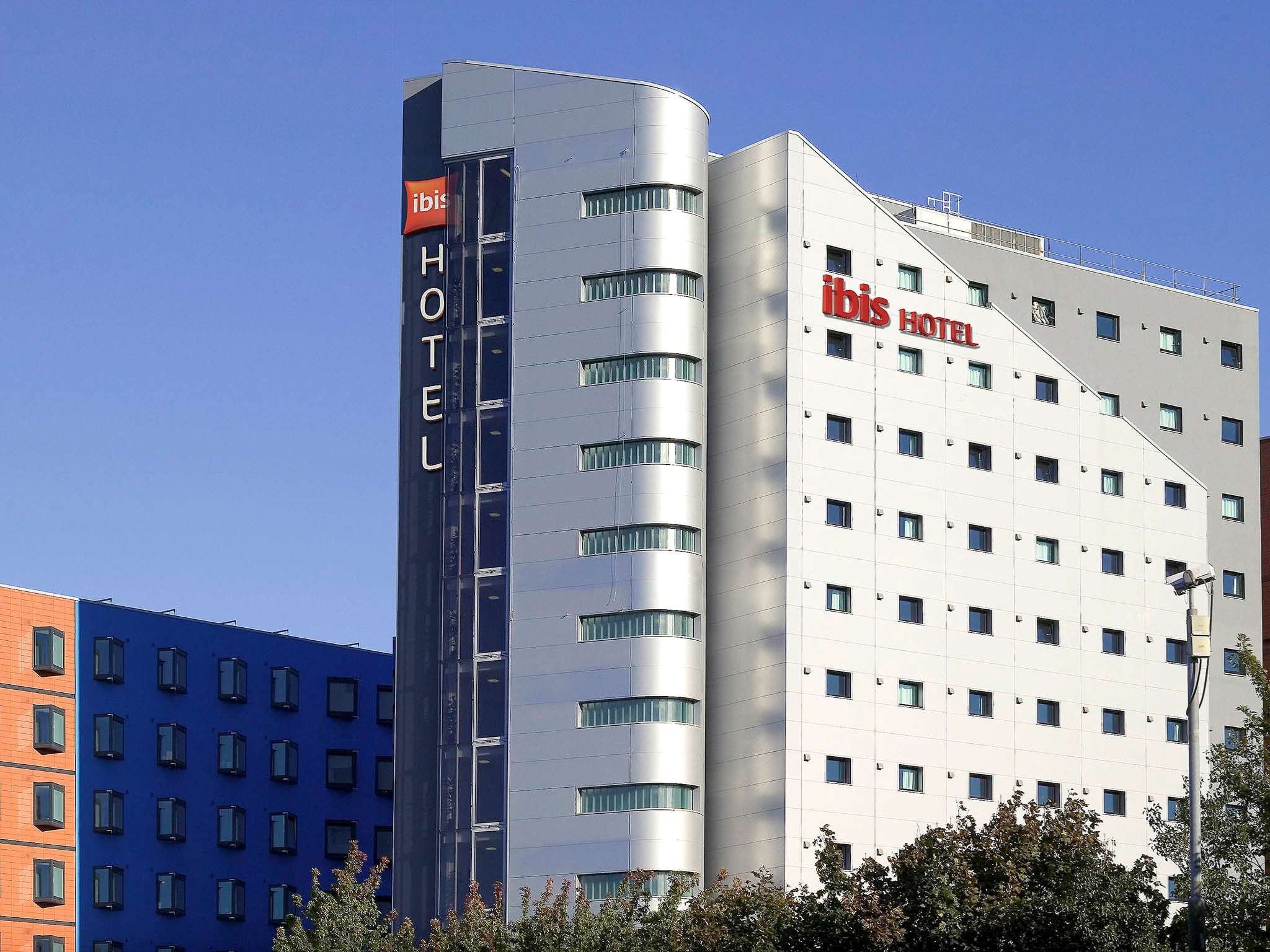 ibis leeds centre marlborough street