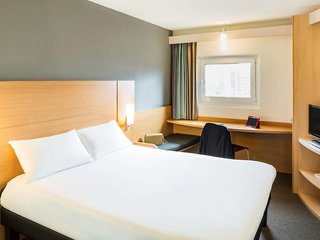 ibis leeds centre marlborough street