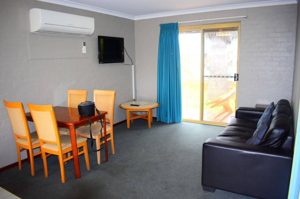 The African Reef,Tarcoola Beach>>Geraldton,3 star