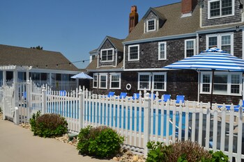 Beach Breeze Inn,,3 star