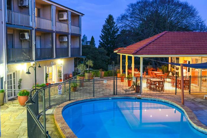 leura gardens resort