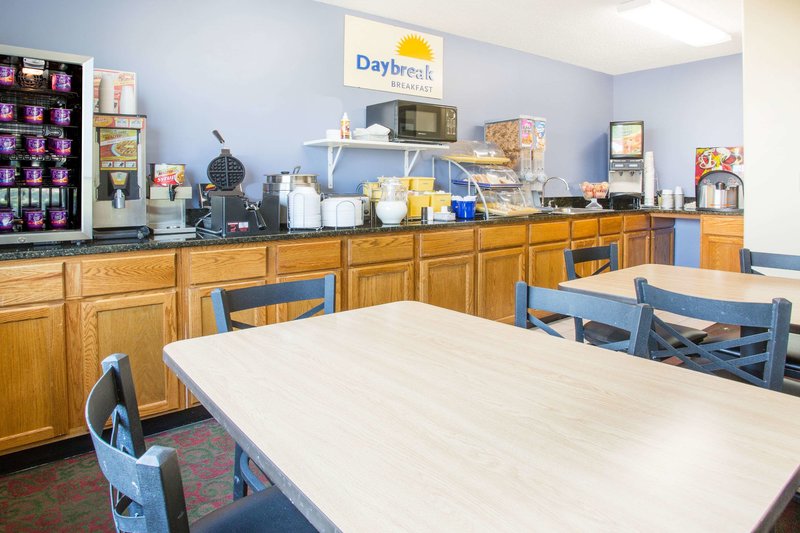 days inn by wyndham lexington ne