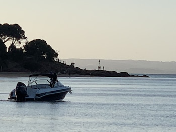 Genesta House B&B,Melbourne>>Cowes,4 star