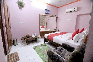 Oyo 18641 Hotel Rashmi,Walking Distance From Taj Mahal,1 star