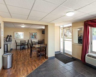 rodeway inn university district