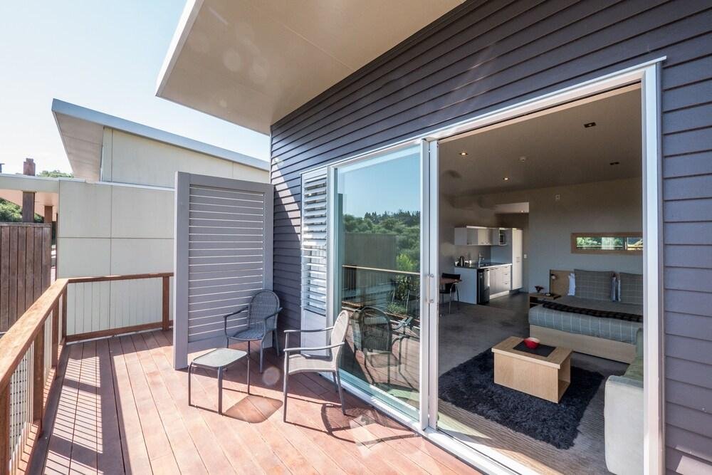 One Burgess Hill,New Plymouth>>Burgess Park,4.5 star