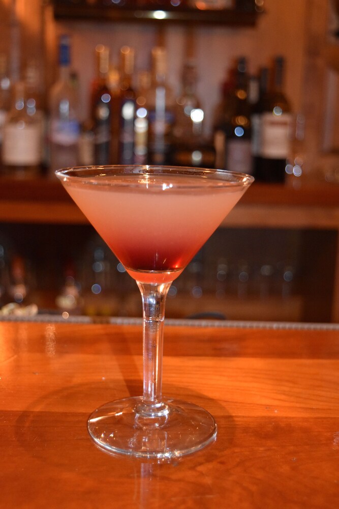 the lincoln inn and restaurant at the covered bridge