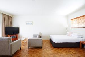 bay beach motel