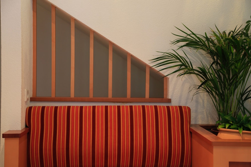 hotel and suites gluck auf