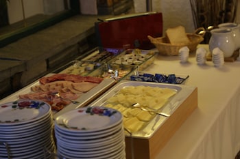 hotel and suites gluck auf