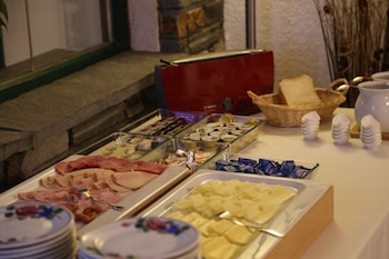 hotel and suites gluck auf