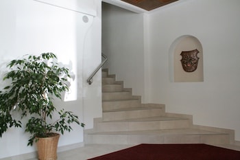 hotel and suites gluck auf