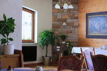 hotel and suites gluck auf