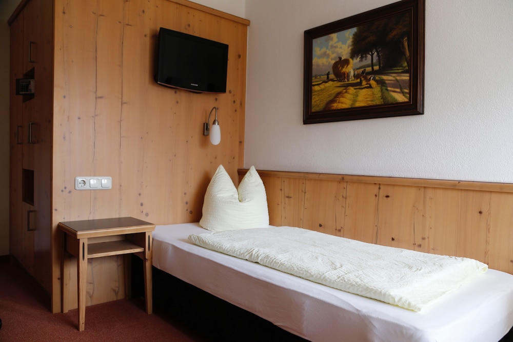 hotel and suites gluck auf