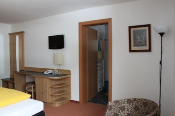 hotel and suites gluck auf
