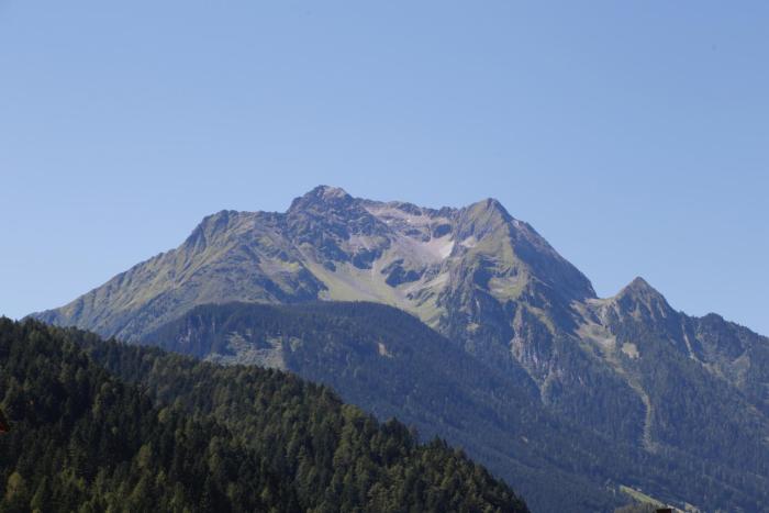 hotel and suites gluck auf