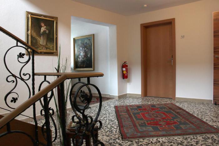 hotel and suites gluck auf