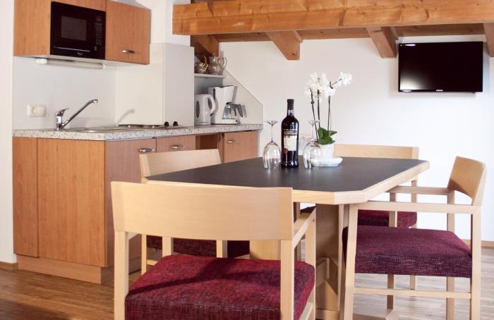 hotel and suites gluck auf