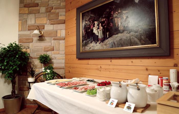 hotel and suites gluck auf