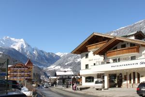 Hotel & Suites Gluck Auf,Ramsau Im Zillertal>>Mayrhofen,3 star