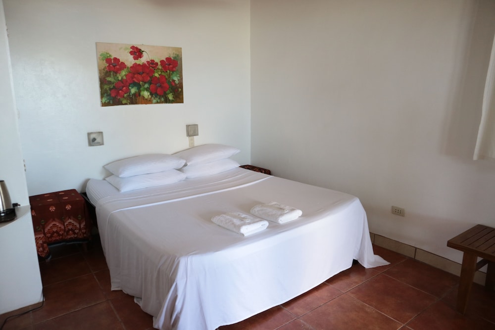 golden monkey cottages