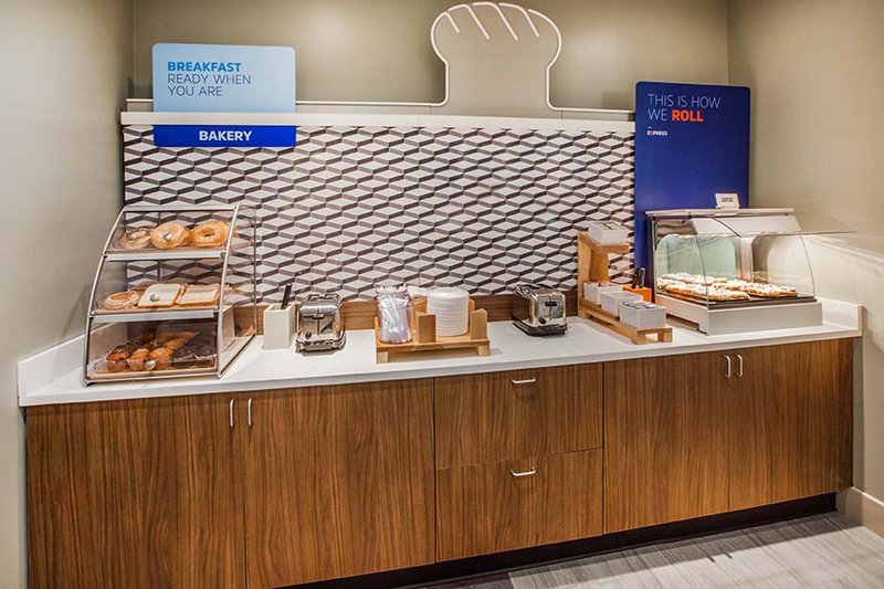holiday inn express london an ihg hotel