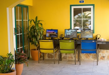 amsterdam manor beach resort