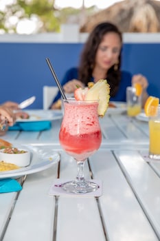 amsterdam manor beach resort