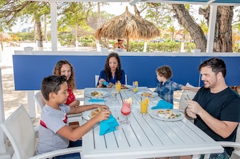 amsterdam manor beach resort