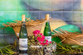 amsterdam manor beach resort