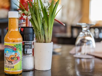 amsterdam manor beach resort